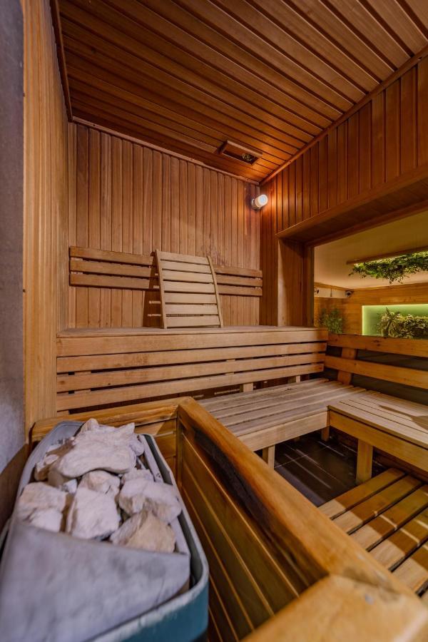 City Code Spa Belgrade Extérieur photo